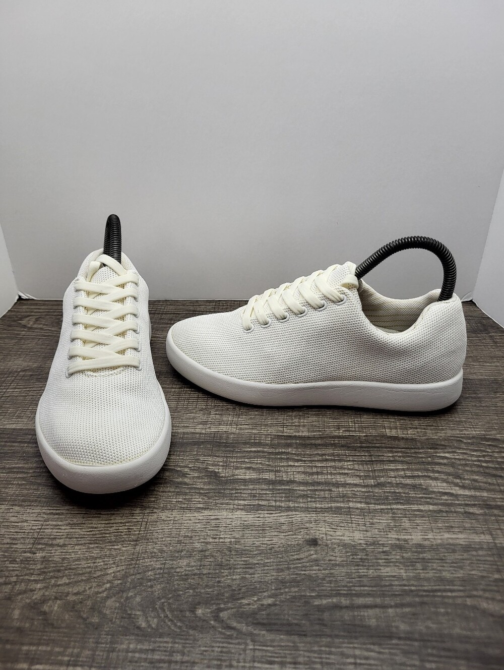 Atoms Shoes White Athletic Running Sneaker Low Top Classic Women 6.5